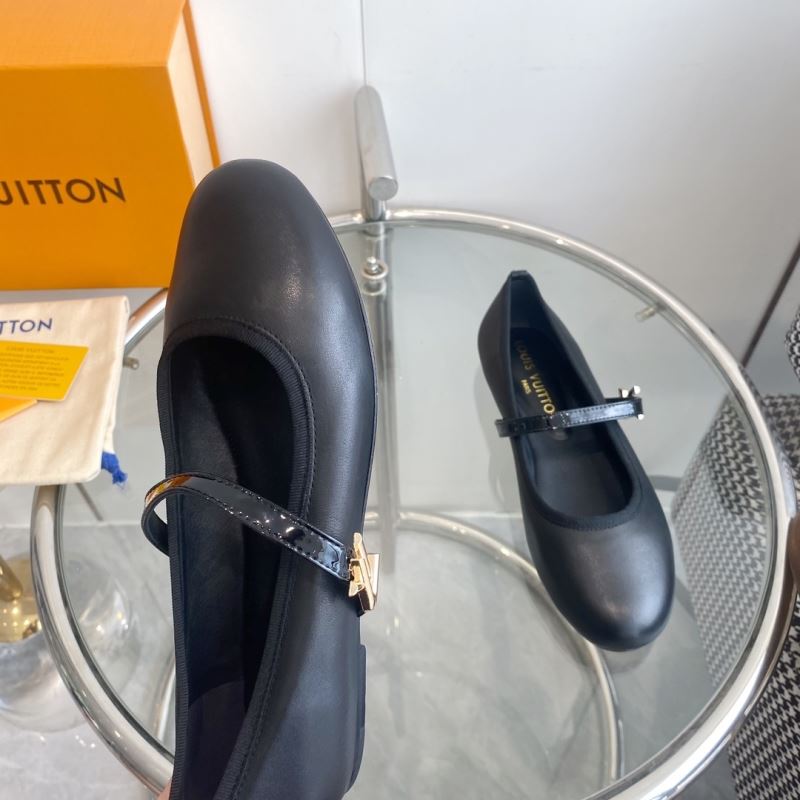 Louis Vuitton Flat Shoes